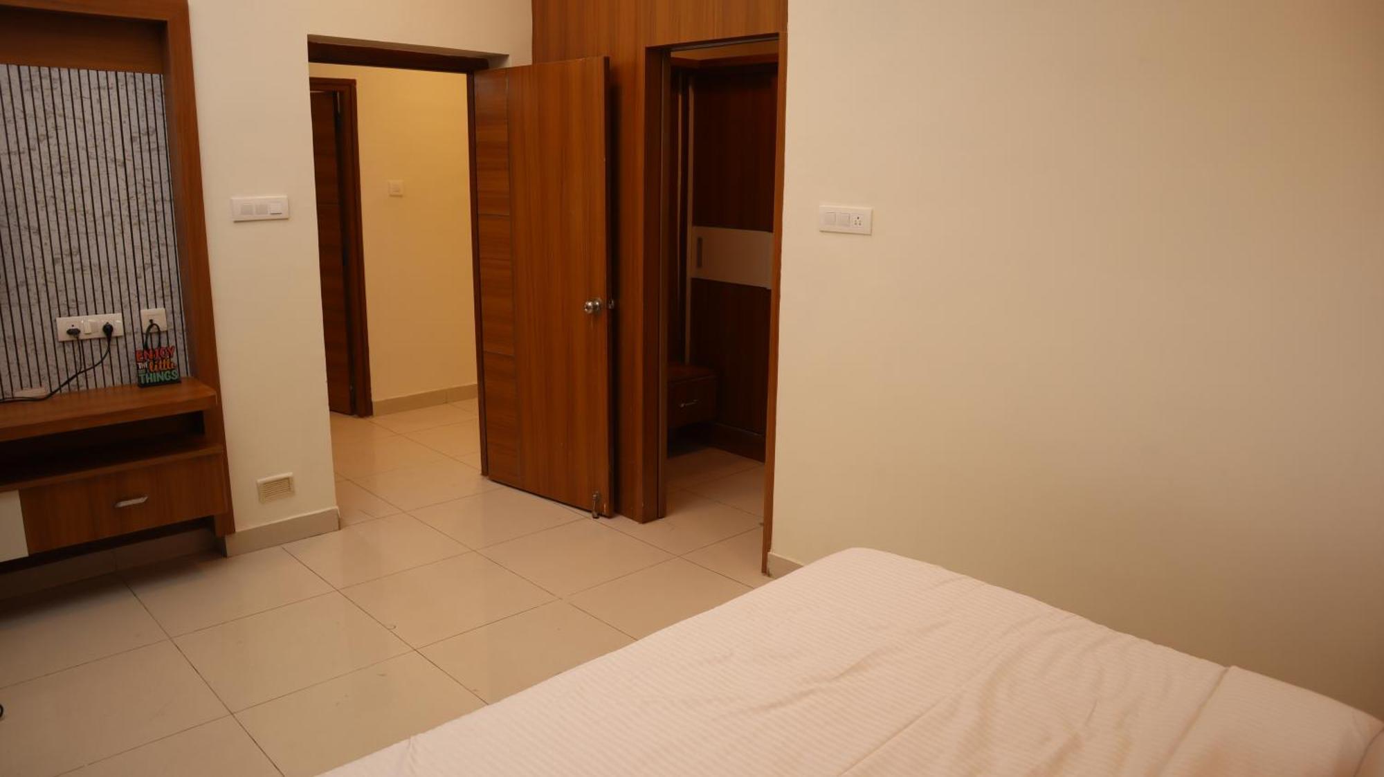 Dcasa Apartment Hotel Hyderabad Esterno foto
