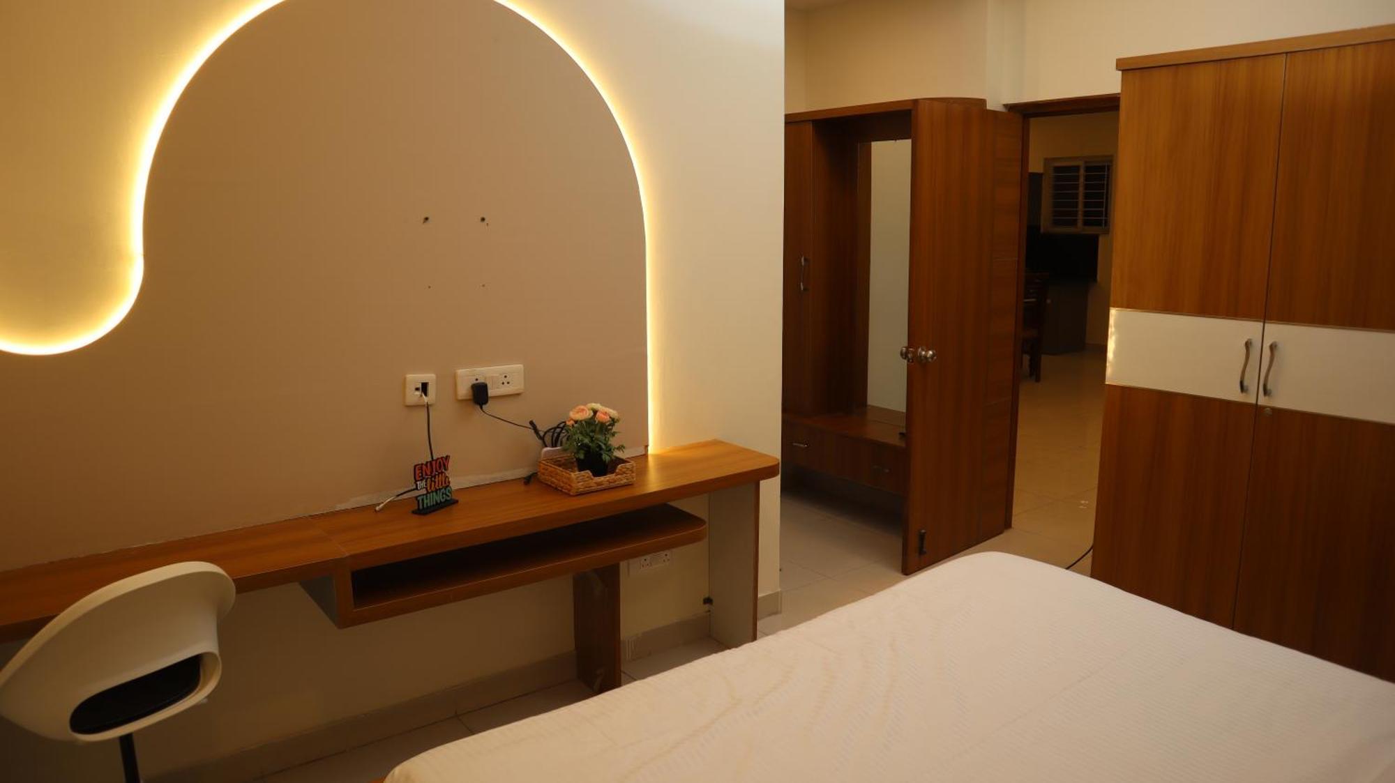 Dcasa Apartment Hotel Hyderabad Esterno foto